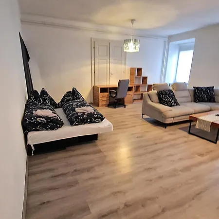 Gudzevic Ferien Unterkuenfte A 4 Apartment Gloggnitz Exterior photo