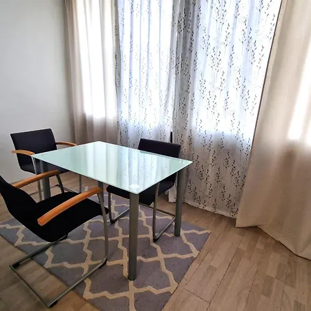 Gudzevic Ferien Unterkuenfte A 4 Apartment Gloggnitz Exterior photo